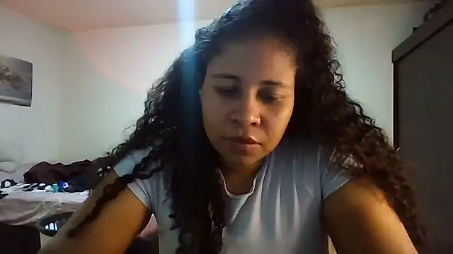 Ivon-09 online show from July 4, 2026, 11:42 pm