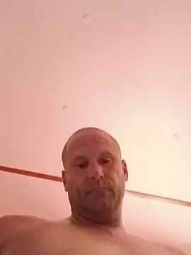 raybo715 online show from June 11, 2026, 5:43 pm