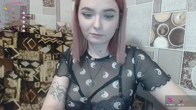 Snapshot of twinkling_melon chatting on January 19, 2025, 6:10 pm twinkling melon online show from January 19, 2025, 6:10 pm