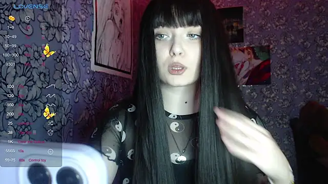 Snapshot of twinkling_melon chatting on February 22, 2025, 5:13 pm twinkling melon online show from February 22, 2025, 5:13 pm