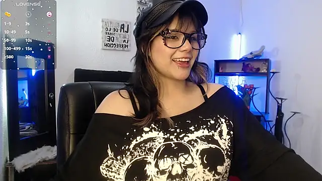 mixie cute online show from November 5, 2025, 6:33 pm