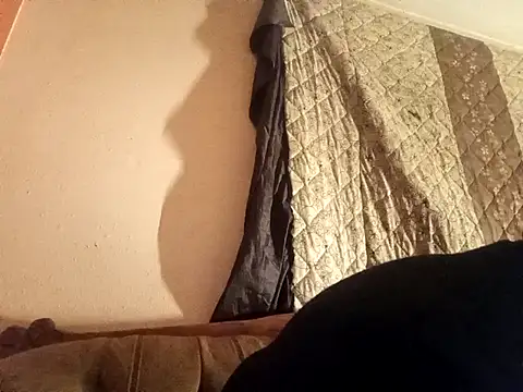 Chatoxxx614 online show from February 20, 2025, 8:17 am