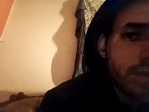 Chatoxxx614 online show from February 26, 2025, 12:41 am