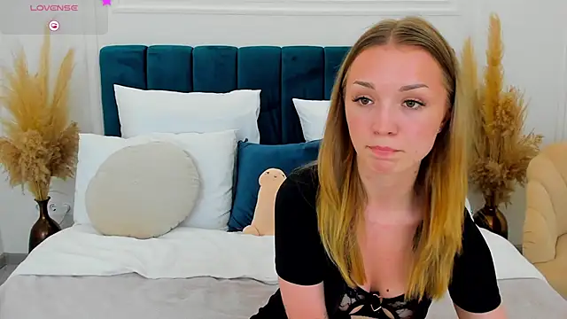 VirginOlly online show from June 11, 2026, 12:24 pm