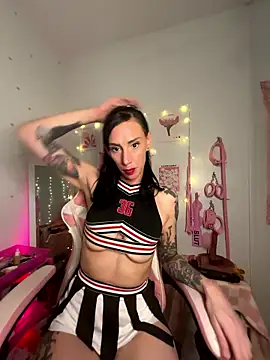 Snapshot of averietheangel chatting on January 11, 2026, 7:32 pm averietheangel online show from January 11, 2026, 7:32 pm