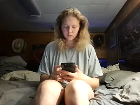 Ryan and Aurora online show from June 11, 2026, 1:41 pm