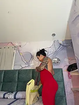 Snapshot of kiim_taaylor chatting on February 14, 2026, 11:32 am kiim taaylor online show from February 14, 2026, 11:32 am