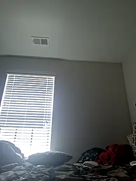 bigboytoy912 online show from April 21, 2026, 4:24 pm