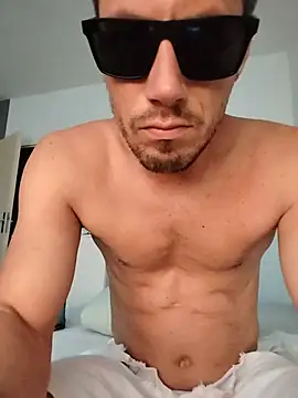 kerim111eros online show from July 7, 2026, 3:42 am