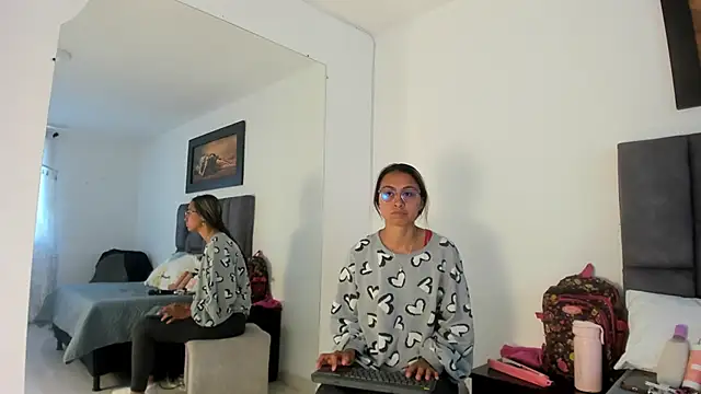 tatiana valencia online show from April 26, 2026, 1:41 pm