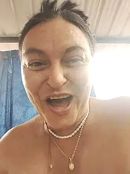 Horny-Mommy-Dirty online show from April 17, 2026, 3:37 pm