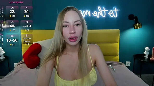 Diana Garrett online show from June 23, 2026, 1:36 am