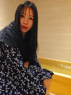 -satomi-jp online show from June 7, 2026, 3:39 pm