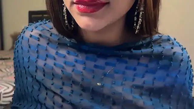 Hotty-Sana online show from June 15, 2026, 5:12 pm