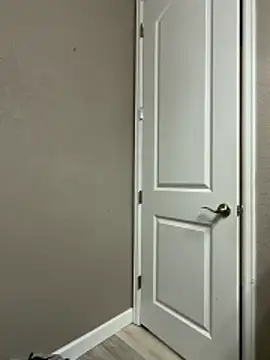 laninasub online show from April 24, 2026, 1:35 pm