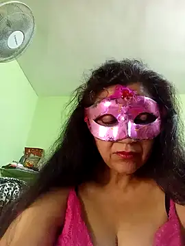 Snapshot of DesiMuffin chatting on March 1, 2025, 10:45 am DesiMuffin online show from March 1, 2025, 10:45 am