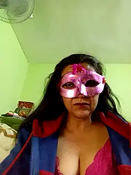 Snapshot of DesiMuffin chatting on January 30, 2025, 7:04 pm DesiMuffin online show from January 30, 2025, 7:04 pm