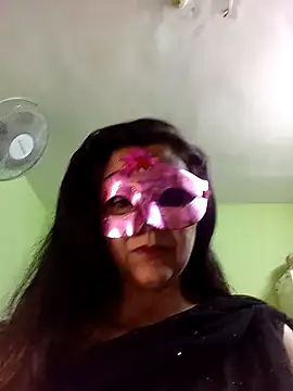 Snapshot of DesiMuffin chatting on February 14, 2025, 6:02 am DesiMuffin online show from February 14, 2025, 6:02 am