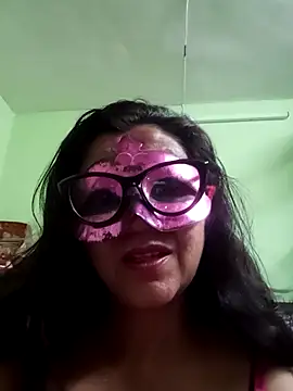 Snapshot of DesiMuffin chatting on September 27, 2025, 7:53 pm DesiMuffin online show from September 27, 2025, 7:53 pm