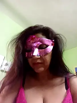 Snapshot of DesiMuffin chatting on March 2, 2025, 10:37 am DesiMuffin online show from March 2, 2025, 10:37 am