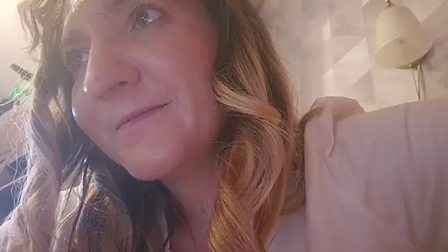EstrellaWalters online show from May 26, 2026, 12:36 pm