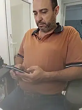 friendsloversex online show from November 27, 2025, 4:51 pm