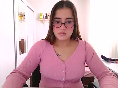 maliamiller online show from May 23, 2026, 2:49 pm