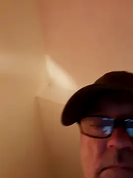 Snapshot of davidpr321 chatting on November 24, 2025, 7:30 am davidpr321 online show from November 24, 2025, 7:30 am