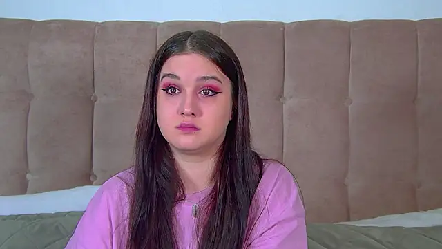 ChristinaMilton online show from March 10, 2026, 6:28 am