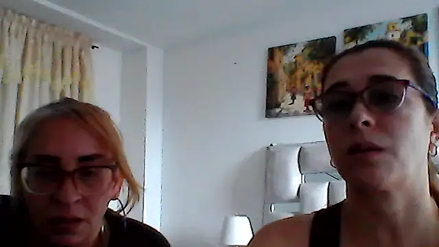 karlabarrera online show from July 8, 2026, 8:53 pm