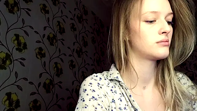 Evvie Summn1 online show from June 28, 2026, 2:01 pm