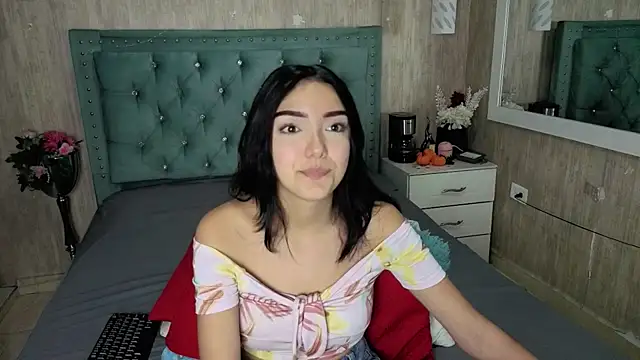 Marcelaa fox online show from June 24, 2026, 9:01 pm