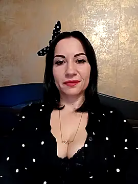 FireLily332 online show from February 8, 2025, 5:08 pm