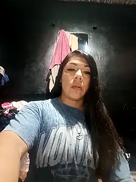 Karenn12 online show from April 7, 2026, 2:30 pm