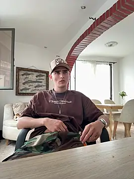 PhilipRich online show from June 24, 2026, 3:32 pm