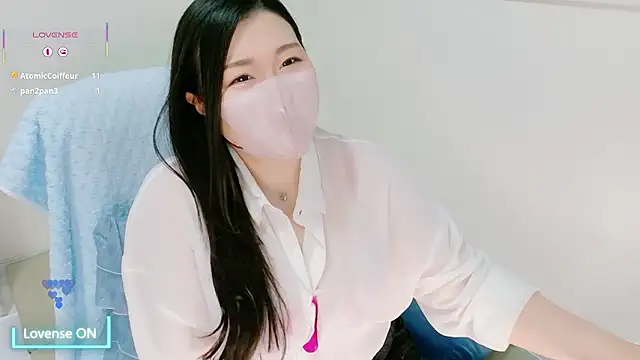 yukinko o  online show from June 12, 2026, 1:47 am