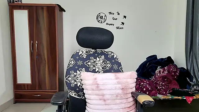 Hoty-Shivangi online show from February 28, 2026, 10:53 pm