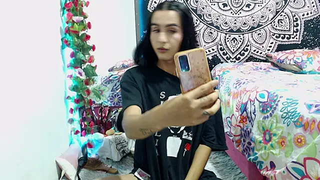 liissa 0 online show from May 29, 2026, 6:41 am