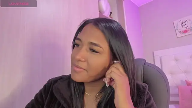nicole  parker1 online show from June 20, 2026, 1:05 pm