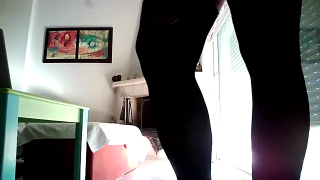 Snapshot of Kalia_Cross chatting on February 24, 2026, 6:58 am Kalia Cross online show from February 24, 2026, 6:58 am