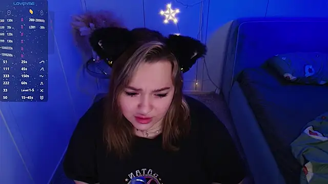 Snapshot of AlliceBrown_ chatting on January 10, 2025, 5:47 am AlliceBrown online show from January 10, 2025, 5:47 am