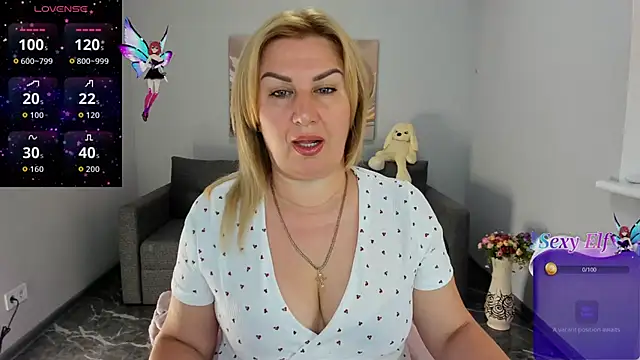 Lili Crossi online show from June 17, 2026, 5:40 am