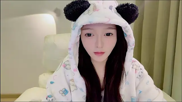 xiaodaibabyy online show from January 14, 2026, 1:48 pm