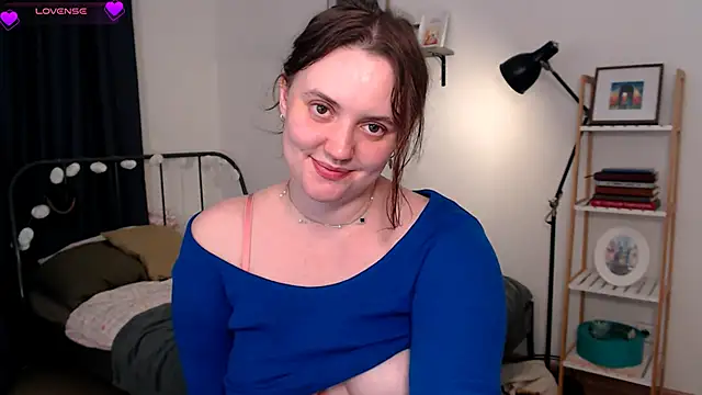Snapshot of Lella_Ryann_ chatting on June 16, 2026, 6:30 pm Lella Ryann online show from June 16, 2026, 6:30 pm