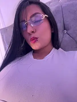 missycanoo online show from June 25, 2026, 2:20 am