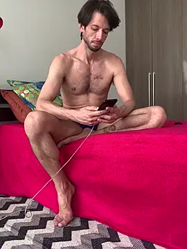 Mieto  online show from April 17, 2026, 6:11 pm