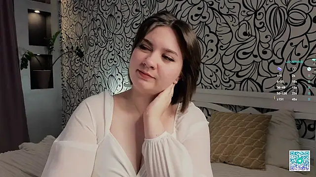 ZaraCrumpton online show from February 4, 2025, 11:16 am
