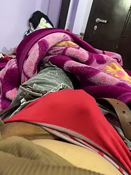 sexyboy09 online show from December 18, 2025, 2:32 pm