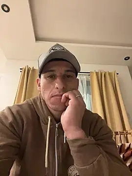 Elcho24 online show from June 22, 2026, 3:47 am