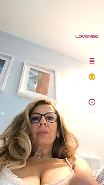 SukyGirl online show from July 14, 2026, 5:23 am